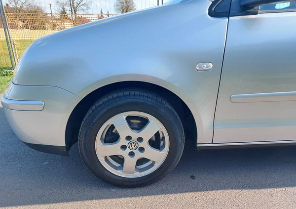 Volkswagen Polo cena 9900 przebieg: 218000, rok produkcji 2005 z Pelplin małe 191